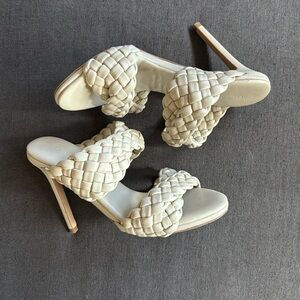 Tony Blanco woven heeled sandals | Size 7